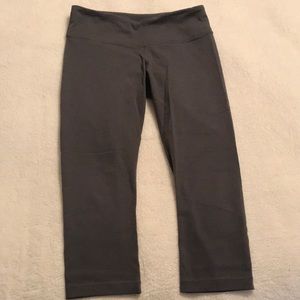 LuLulemon Wunder Under Crop
